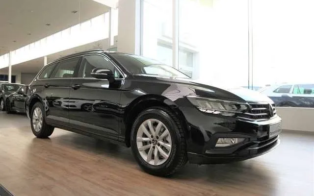 Volkswagen Passat Variant 2.0TDi 150PK DSG STYLE*NIEUW MODEL Image 4