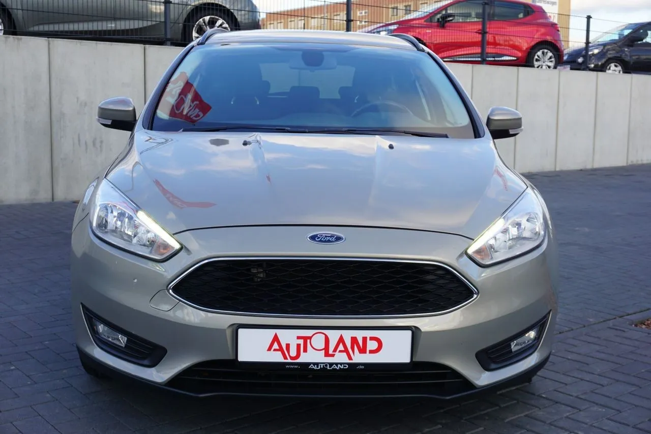 Ford Focus Turnier 1.0 EB Navi...  Image 6