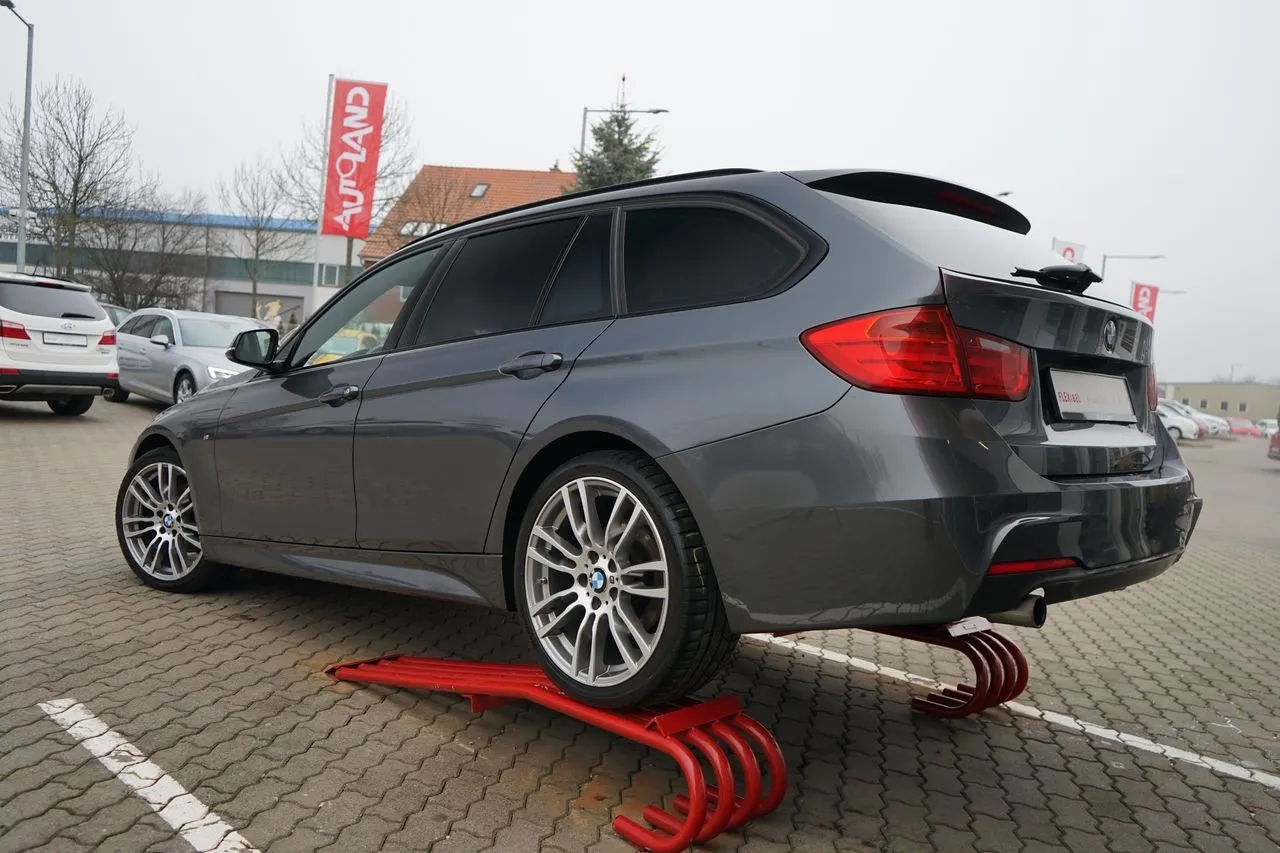 BMW 3er Reihe 320d xDrive Touring M...  Image 4