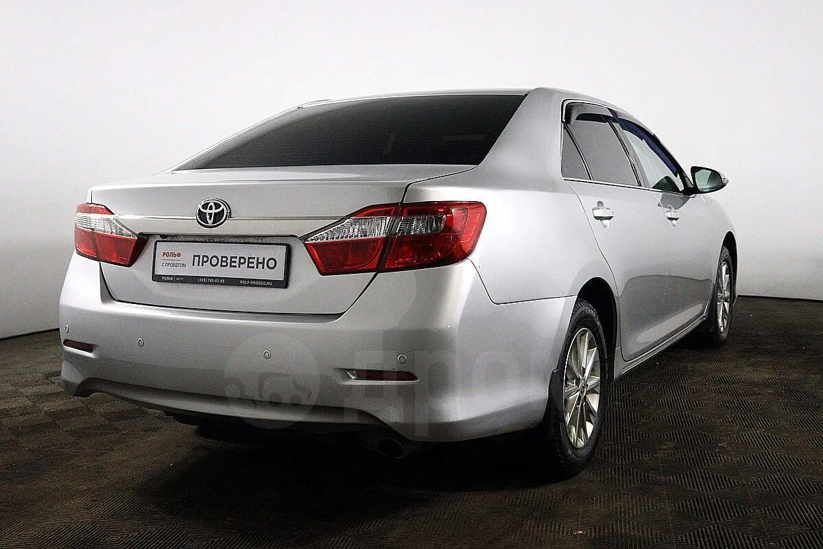 Toyota Camry Image 5